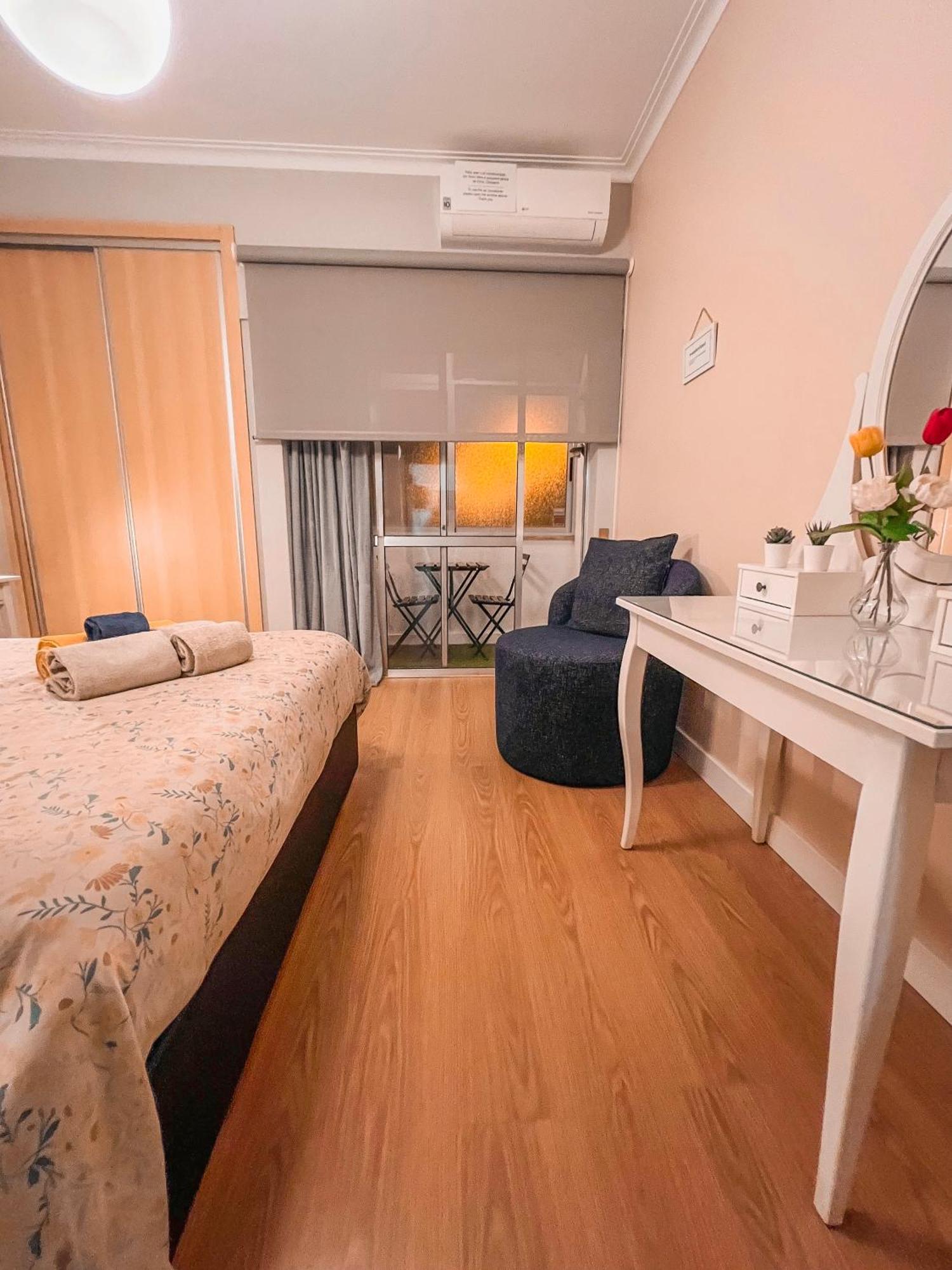 7 Castelos Apartment โอเอรัช ภายนอก รูปภาพ